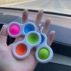 Pop It přívěsek na klíče