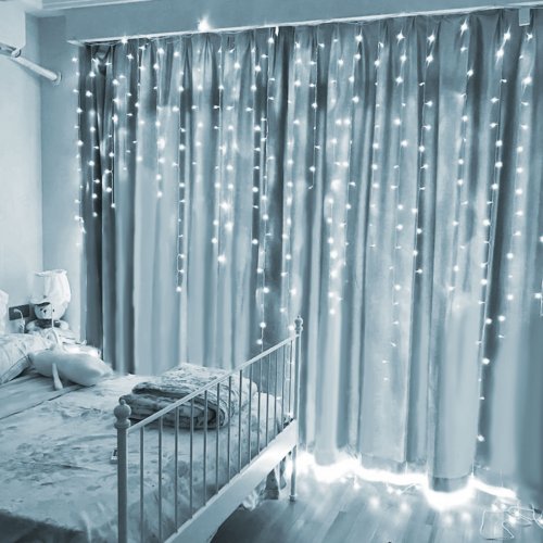 Světelný závěs – 100 ks LED – studená bílá – síťové – IP44 – 2,2 m – 8 programů