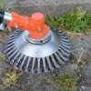 Čistič dlažebních kamenů, kartáč na odstraňování plevele na křovinořez