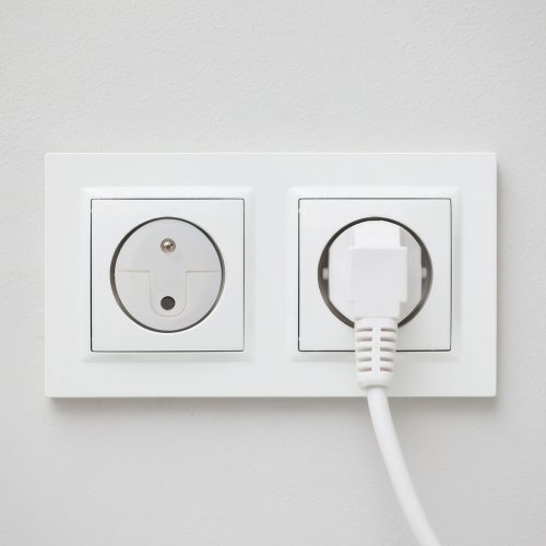 Sada ochrany zásuvek – SK / CZ – plast – bílá – 6 ks / balení