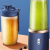 Malý, přenosný smoothie mixér