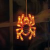Halloweenská svítící dekorace – pavouk – s přísavkou – 12 LED – 20 x 18,5 cm – 3 x AAA