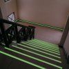 Protiskluzová lepicí páska – s fosforeskujícím značkovacím pruhem – 5 m x 50 mm – 5 druhů