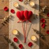 Sada zapichovacích srdcí – červený plyš, pěnová guma – 28 cm – 2 ks / balení