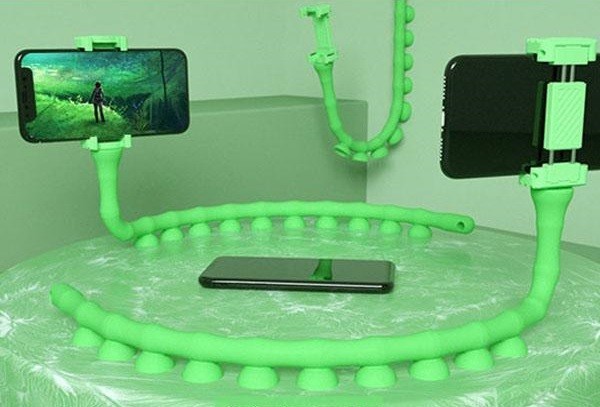 Přísavkový, flexibilní červík držák na mobil Zelený