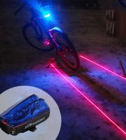 Modré, laserové zadní světlo na kolo