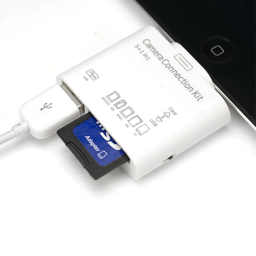 Lightning adaptér s USB připojením a čtečkou karet