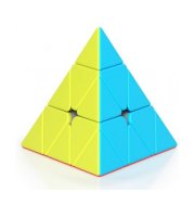 Logická hra ve tvaru pyramidy