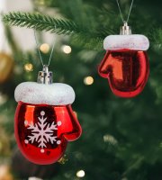 Vánoční dekorace – zimní rukavice – 7,2 x 5 cm – 2 ks / balení