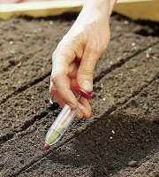 Mini ruční secí injektor