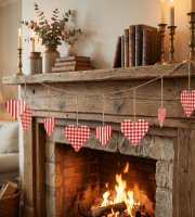 Girlanda - papír - červená kostkovaná srdce - 2 m