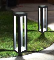 Zápichová solární lampa – 1 teplá bílá SMD LED – 10,5 x 10,5 x 46 cm